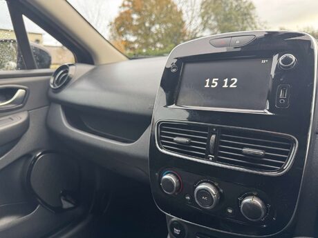 Renault Clio 1.5 Clio Iconic dCi 5dr 26