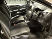 Renault Clio 1.5 Clio Iconic dCi 5dr 8