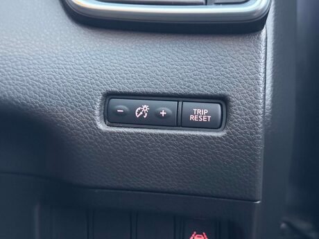 Nissan Qashqai 1.2 Qashqai Tekna DiG-T 5dr 33