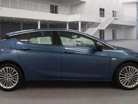 Vauxhall Astra 1.4 Astra Elite Nav T 5dr 4