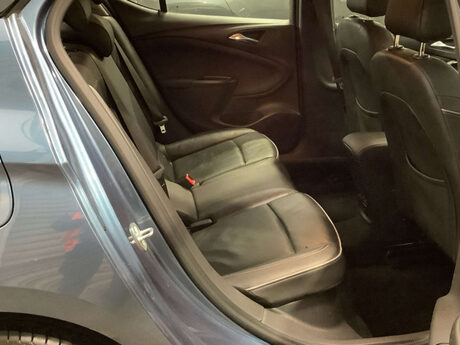 Vauxhall Astra 1.4 Astra Elite Nav T 5dr 7