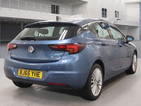 Vauxhall Astra 1.4 Astra Elite Nav T 5dr 3