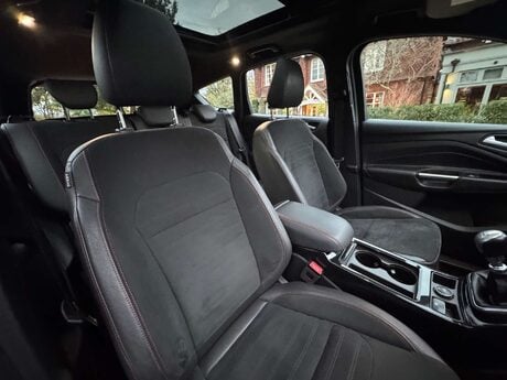 Ford Kuga 1.5 Kuga ST-Line X TDCi 5dr 28