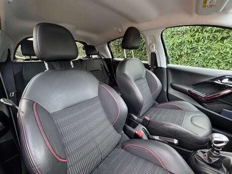 Peugeot 208 1.2 208 GT Line S/S 5dr 17