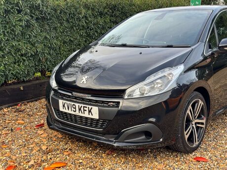 Peugeot 208 1.2 208 GT Line S/S 5dr 4