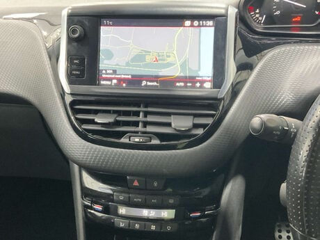 Peugeot 208 1.2 208 GT Line S/S 5dr 9