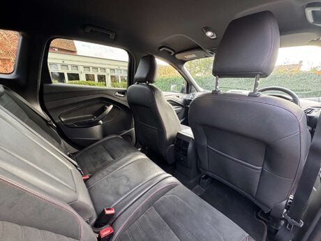 Ford Kuga 1.5 Kuga ST-Line 5dr 37