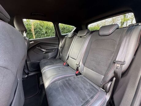 Ford Kuga 1.5 Kuga ST-Line 5dr 28