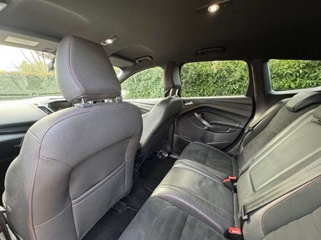 Ford Kuga 1.5 Kuga ST-Line 5dr 38