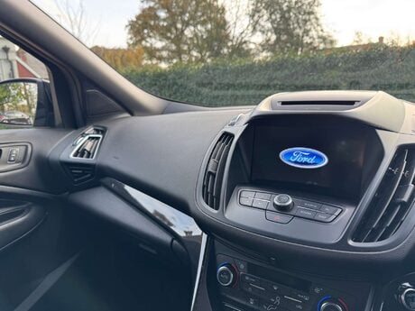 Ford Kuga 1.5 Kuga ST-Line 5dr 41