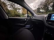 Peugeot 208 1.2 208 Signature PureTech S/S 5dr 8