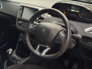 Peugeot 208 1.2 208 Signature PureTech S/S 5dr 31