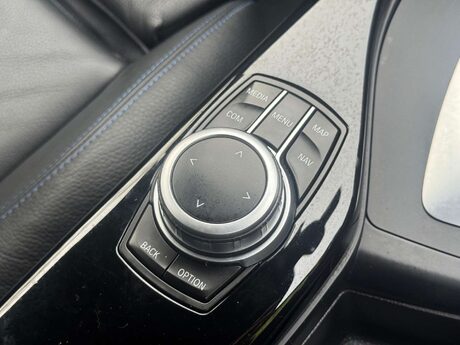 BMW 1 Series 1.5 118i M Sport Shadow Edition Auto 5dr 19