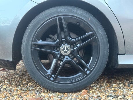 Mercedes-Benz A Class 1.5 A 180 AMG Line D Auto 5dr 29