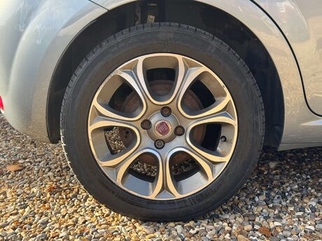 Fiat Punto Evo 1.4 Punto Evo GP 5dr 37