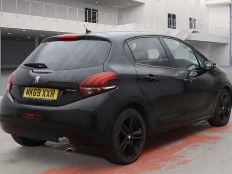 Peugeot 208 1.2 208 GT Line S/S 5dr 4