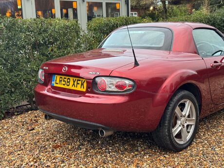 Mazda MX-5 2.0 MX-5 2dr 9