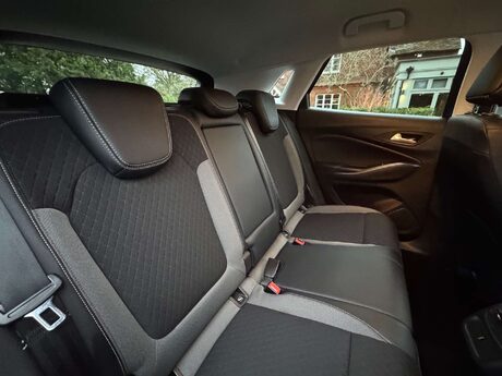 Vauxhall Grandland X 1.2 Grandland X Elite Nav T S/S 5dr 32
