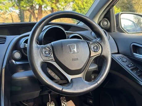 Honda Civic 1.6 Civic i-DTec EX 5dr 27