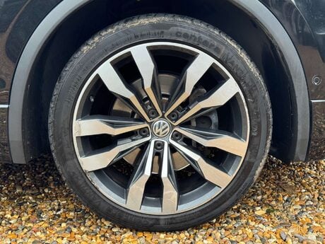 Volkswagen Tiguan 2.0 Tiguan R-Line Tech TDI 4Motion Semi-Auto 4WD 5dr 33