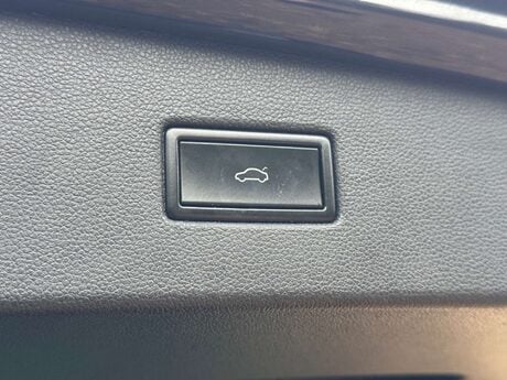 Volkswagen Tiguan 2.0 Tiguan R-Line Tech TDI 4Motion Semi-Auto 4WD 5dr 31