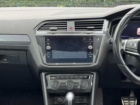 Volkswagen Tiguan 2.0 Tiguan R-Line Tech TDI 4Motion Semi-Auto 4WD 5dr 16