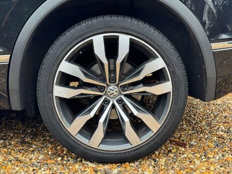 Volkswagen Tiguan 2.0 Tiguan R-Line Tech TDI 4Motion Semi-Auto 4WD 5dr 35