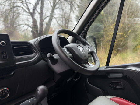 Renault Trucks Uk Master 2.3 Master 35 LWB 31