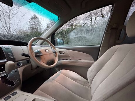 Toyota Estima ESTIMA 13