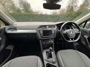 Volkswagen Tiguan 2.0 Tiguan SE Nav TDI BlueMotion Technology 4Motion 4WD 5dr 28