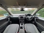Volkswagen Tiguan 2.0 Tiguan SE Nav TDI BlueMotion Technology 4Motion 4WD 5dr 21