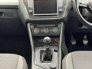 Volkswagen Tiguan 2.0 Tiguan SE Nav TDI BlueMotion Technology 4Motion 4WD 5dr 23