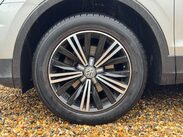 Volkswagen Tiguan 2.0 Tiguan SE Nav TDI BlueMotion Technology 4Motion 4WD 5dr 47