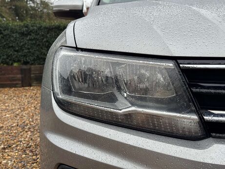 Volkswagen Tiguan 2.0 Tiguan SE Nav TDI BlueMotion Technology 4Motion 4WD 5dr 1