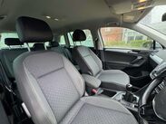 Volkswagen Tiguan 2.0 Tiguan SE Nav TDI BlueMotion Technology 4Motion 4WD 5dr 34