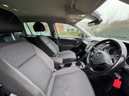 Volkswagen Tiguan 2.0 Tiguan SE Nav TDI BlueMotion Technology 4Motion 4WD 5dr 35