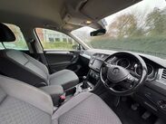 Volkswagen Tiguan 2.0 Tiguan SE Nav TDI BlueMotion Technology 4Motion 4WD 5dr 32