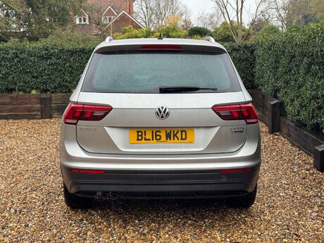 Volkswagen Tiguan 2.0 Tiguan SE Nav TDI BlueMotion Technology 4Motion 4WD 5dr 11