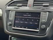 Volkswagen Tiguan 2.0 Tiguan SE Nav TDI BlueMotion Technology 4Motion 4WD 5dr 31