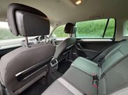 Volkswagen Tiguan 2.0 Tiguan SE Nav TDI BlueMotion Technology 4Motion 4WD 5dr 40