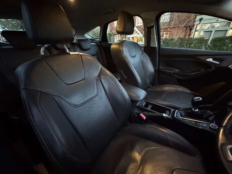 Ford Focus 1.0 Focus Titanium X 5dr 15