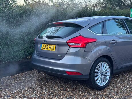 Ford Focus 1.0 Focus Titanium X 5dr 4