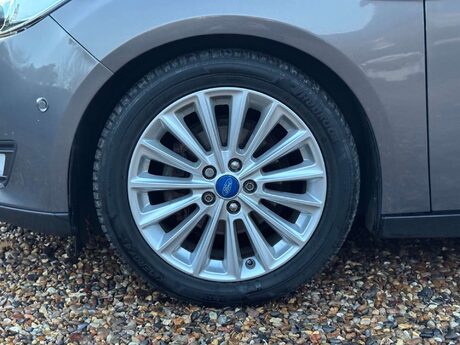 Ford Focus 1.0 Focus Titanium X 5dr 38