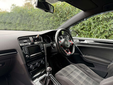 Volkswagen Golf 2.0 Golf GTD 5dr 16