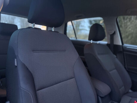 Volkswagen Golf 1.0 Golf SE Nav TSi 5dr 30