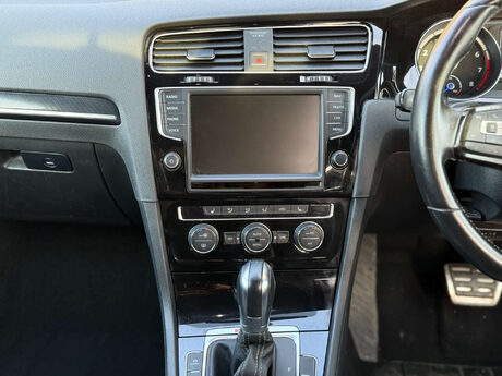 Volkswagen Golf 2.0 Golf R DSG 4WD 5dr 6