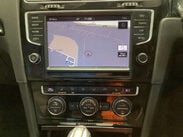 Volkswagen Golf 2.0 Golf R DSG 4WD 5dr 9