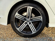 Volkswagen Golf 2.0 Golf R DSG 4WD 5dr 50