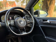 Volkswagen Golf 2.0 Golf R DSG 4WD 5dr 4