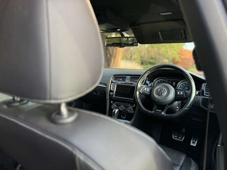 Volkswagen Golf 2.0 Golf R DSG 4WD 5dr 45